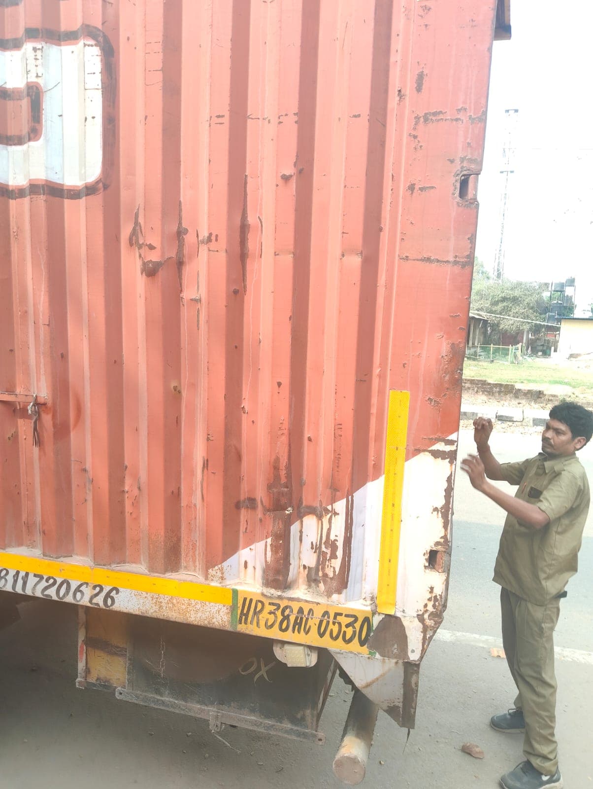 RD Packers And Carriers packing specialists preparing items